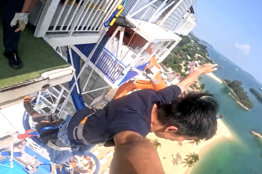 Bungee Jumping
